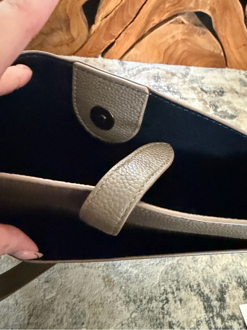 Rebecca Minkoff Classic Pebbled Leather Shoulder Bag in Olive - Picture 5 of 7